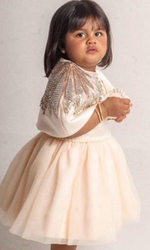 Cape side dress
